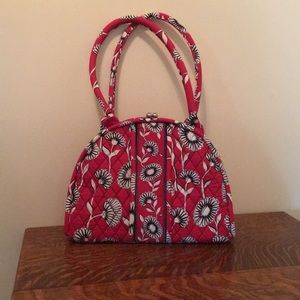 Vera Bradley: Eloise Kiss Lock